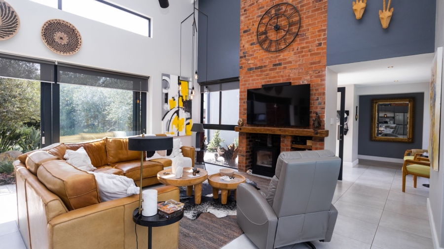 3 Bedroom Property for Sale in The Coves North West